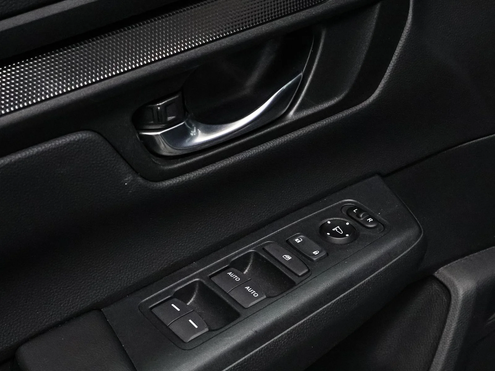2026 Honda CR-V Sport - Photo 19