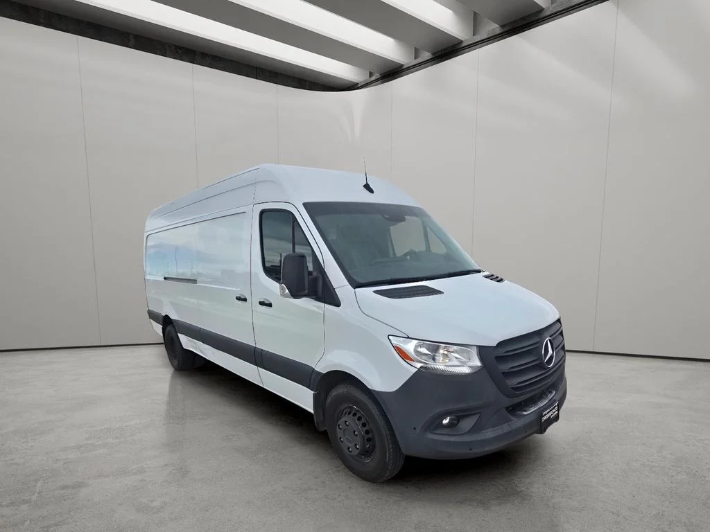 Used 2022 Arctic White Mercedes-Benz High Roof V6 image 7