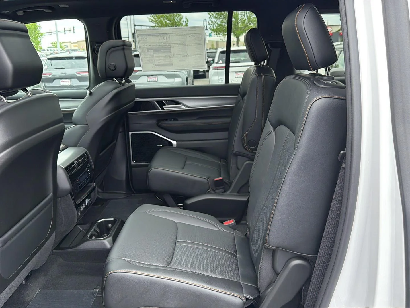 New 2026 Bright White Clear-Coat Exterior Paint Jeep 85th Anniversary image 20