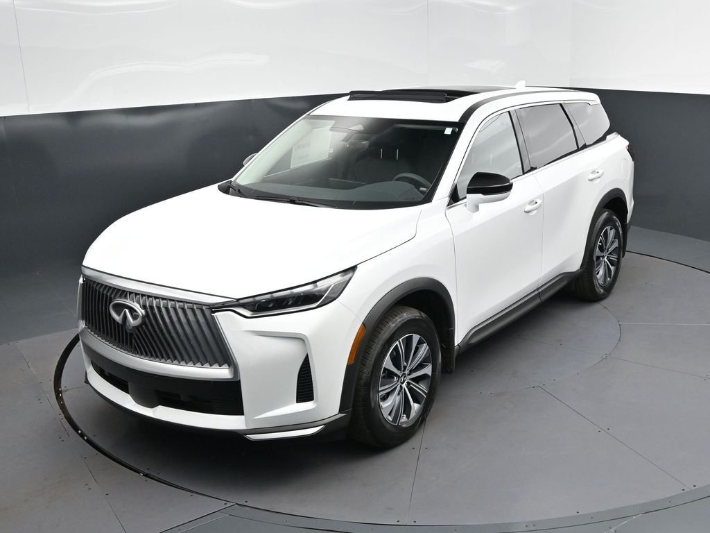 Certified Used 2026 White INFINITI PURE image 31