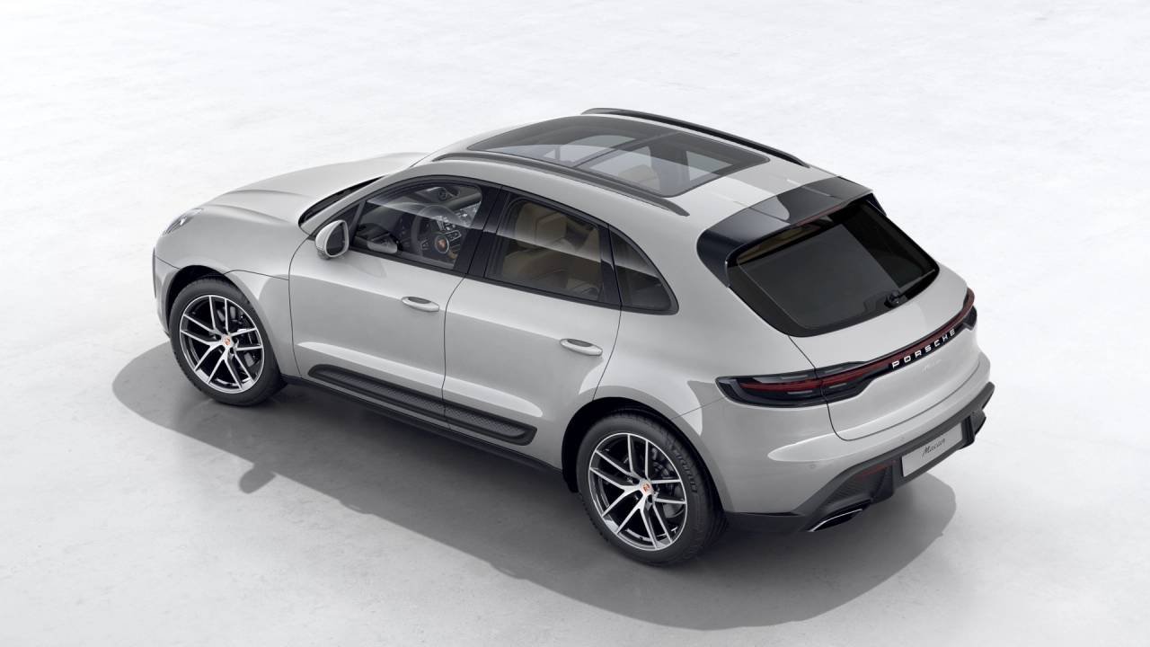 New 2026 Chalk Porsche  image 4