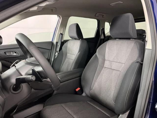 2026 Nissan Rogue SV - Photo 11