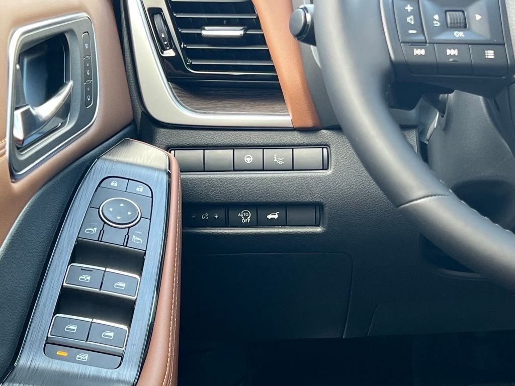 New 2026 Everest White Pearl TriCoat Nissan Platinum image 29