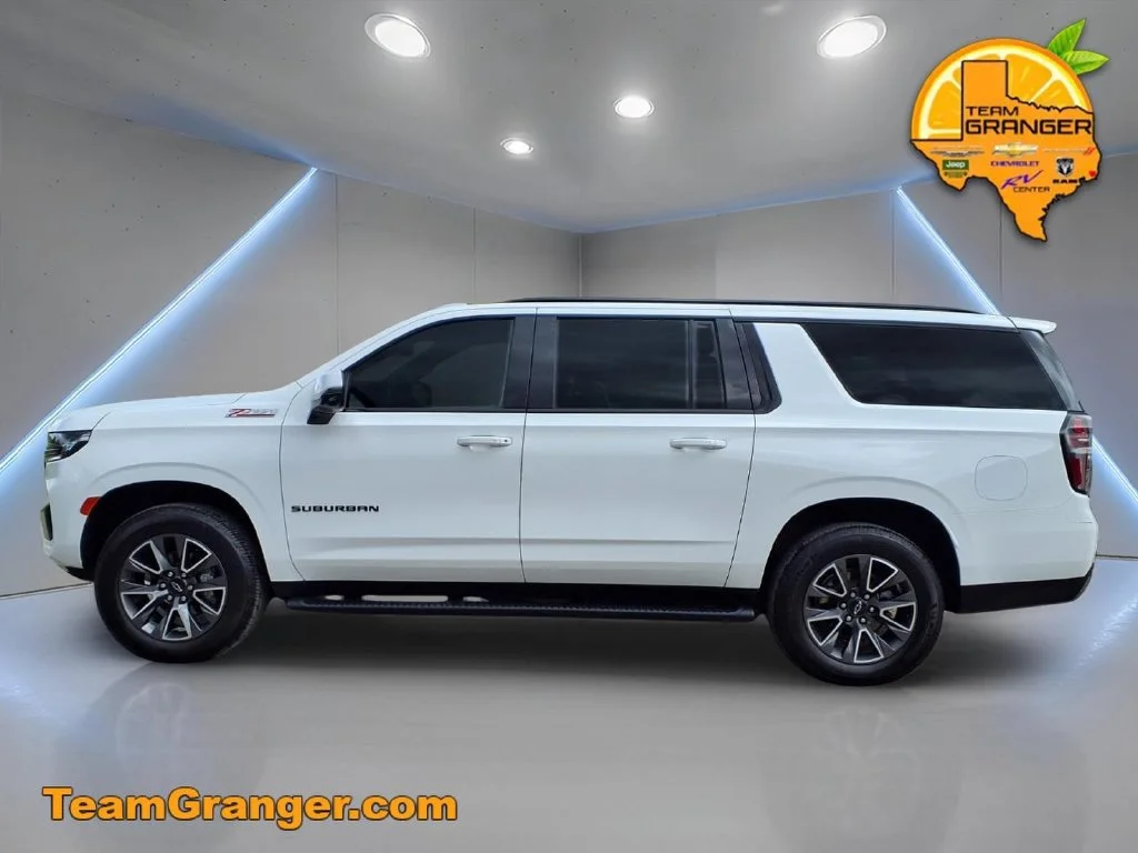 Used 2023 Summit White Chevrolet Z71 image 6