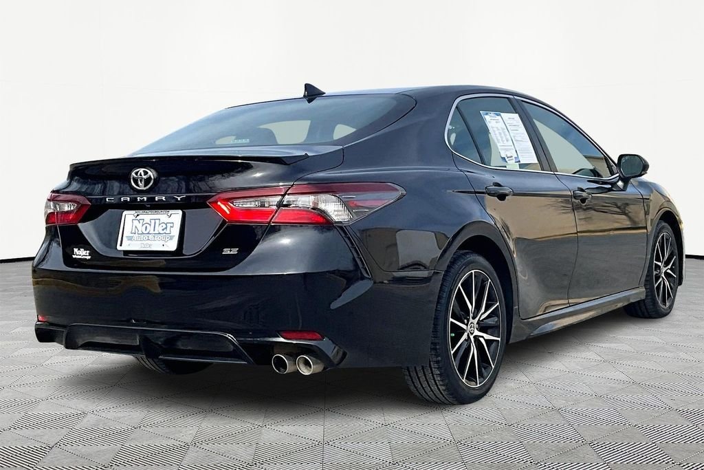 Used 2023 Toyota Camry SE with VIN 4T1G11AK7PU746798 for sale in Kansas City