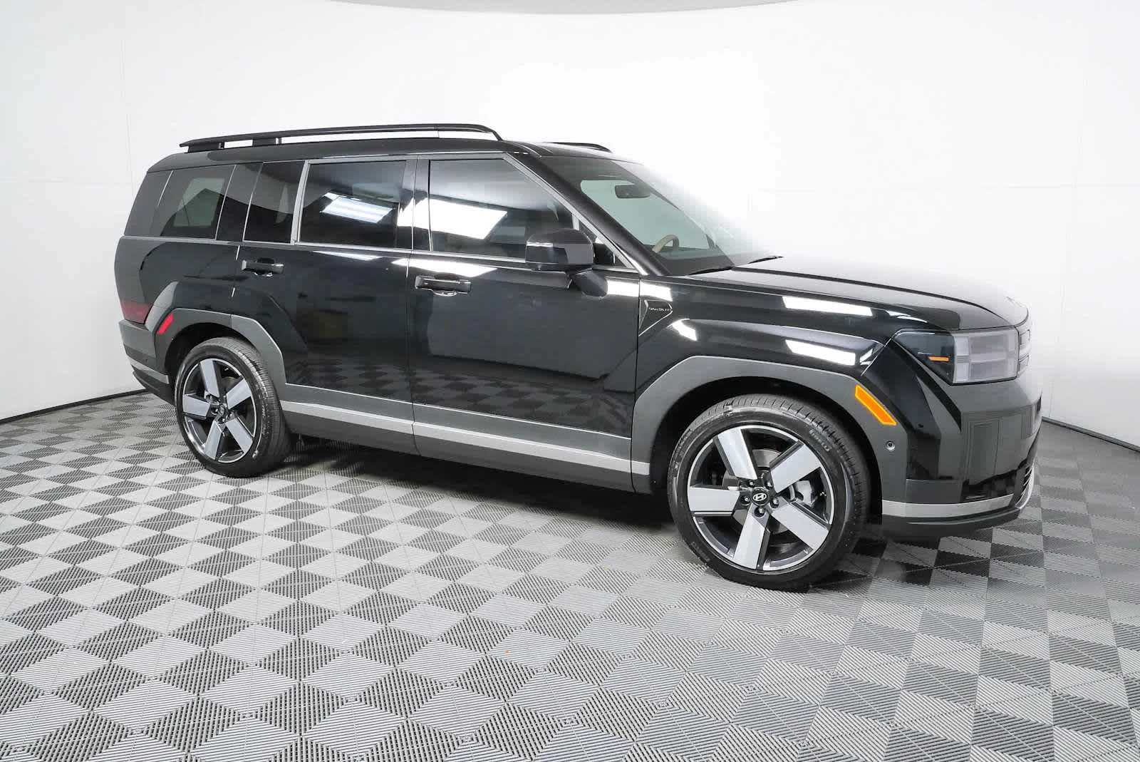 New 2026 Phantom Black Hyundai Limited image 2