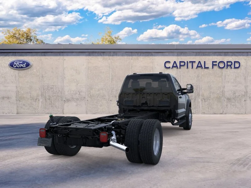 2025 Ford F-600 Super Duty Chassis Cab XL - Photo 40