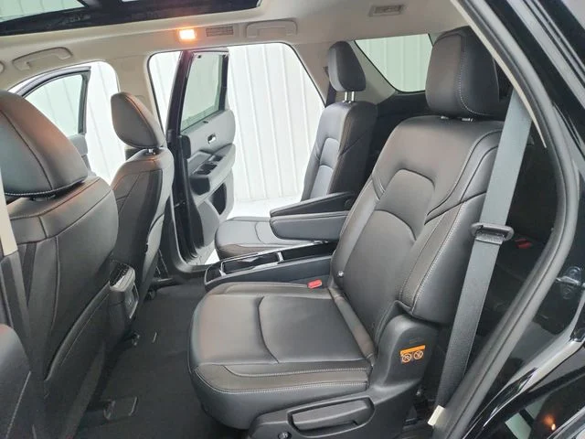Used 2025 Black Nissan SL image 35