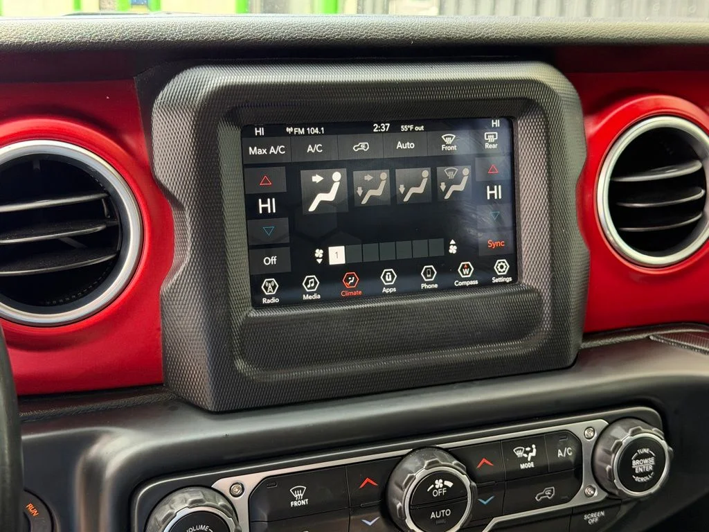 Used 2018 White Jeep Unlimited Rubicon image 10