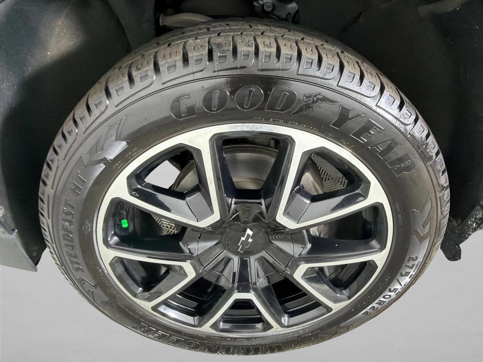 Used 2022 Evergreen Gray Metallic Chevrolet RST image 11