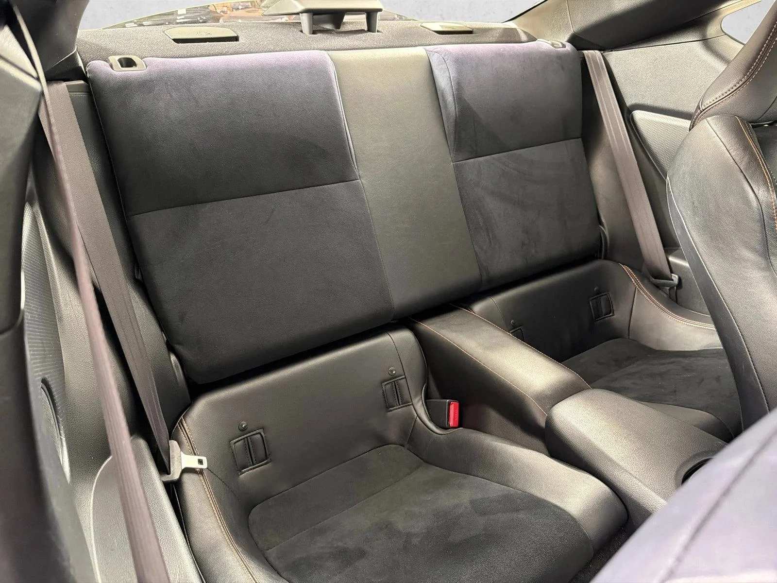 Used 2017 White Toyota  image 15