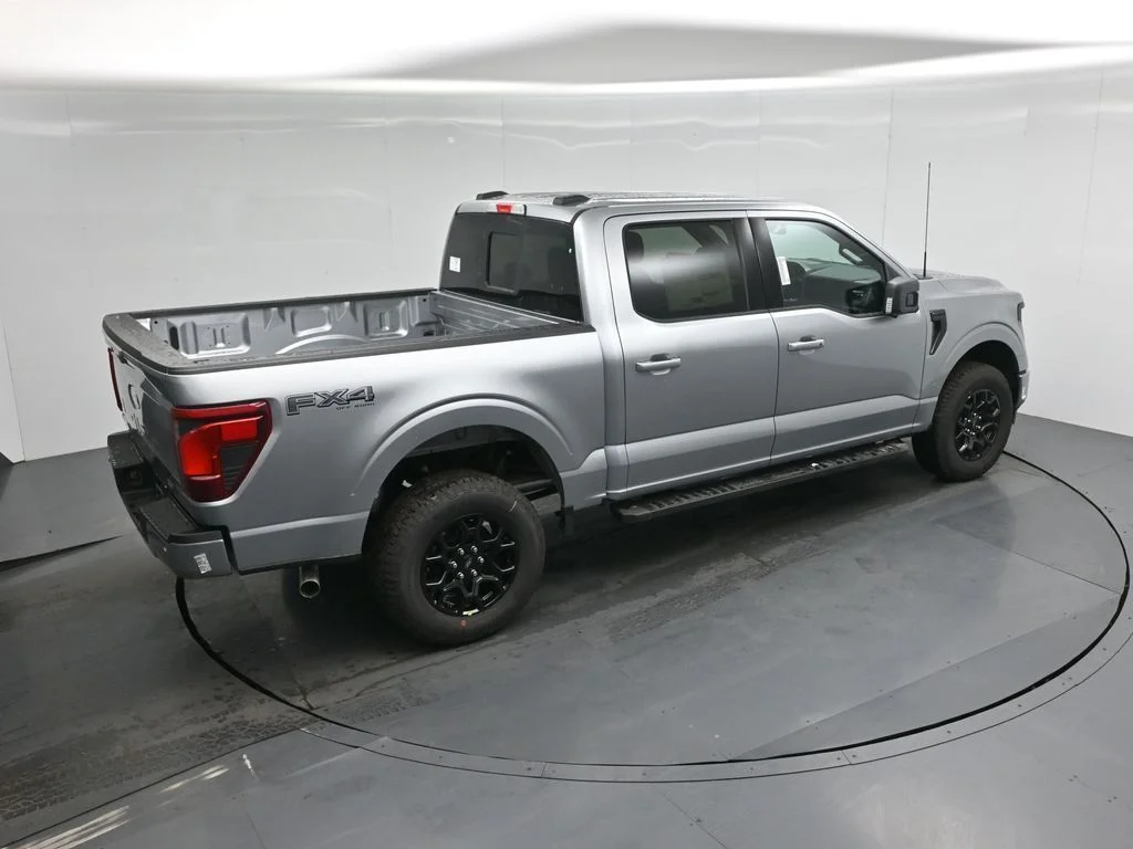 New 2026 Iconic Silver Metallic Ford XLT image 37