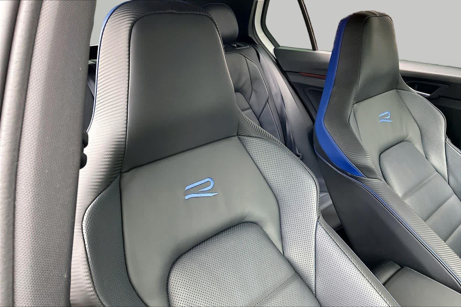 Used 2024 Pure White Volkswagen  image 9