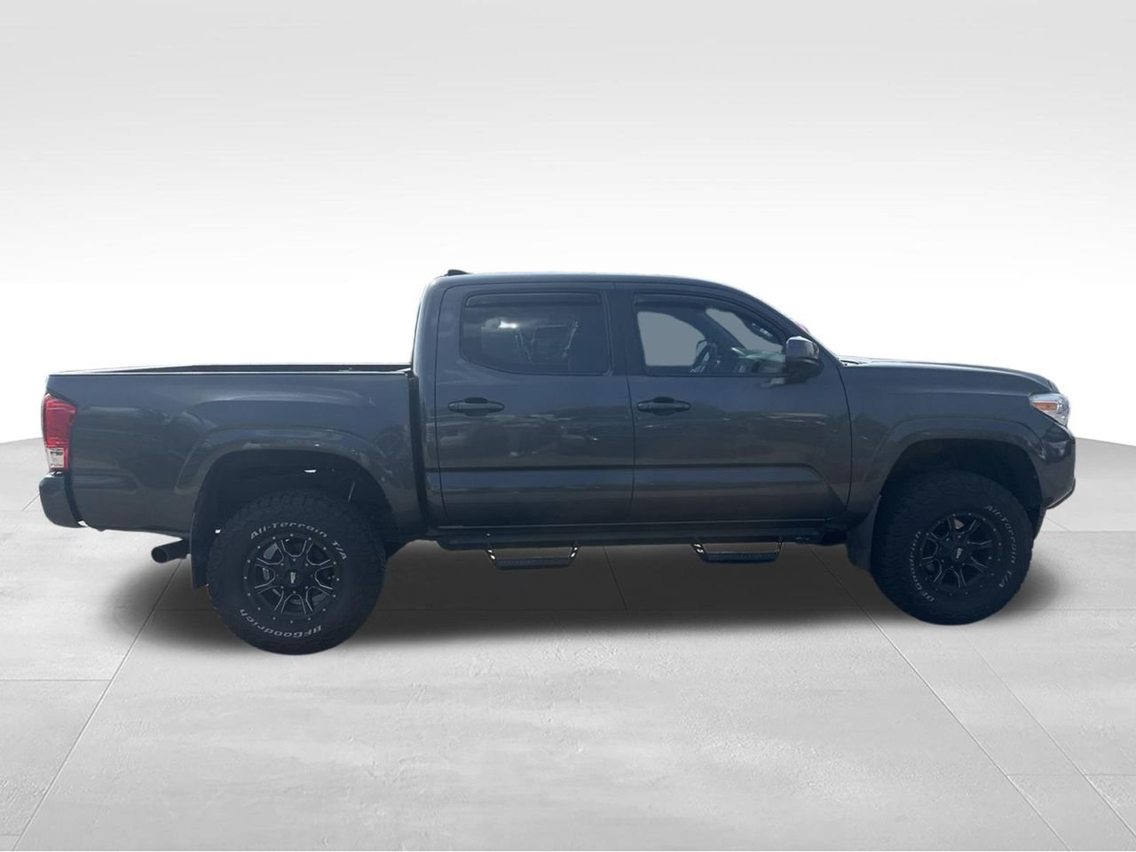 Used 2017 Gray Toyota SR image 3