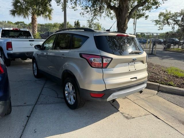 Used 2018 White Gold Metallic Ford SE image 9