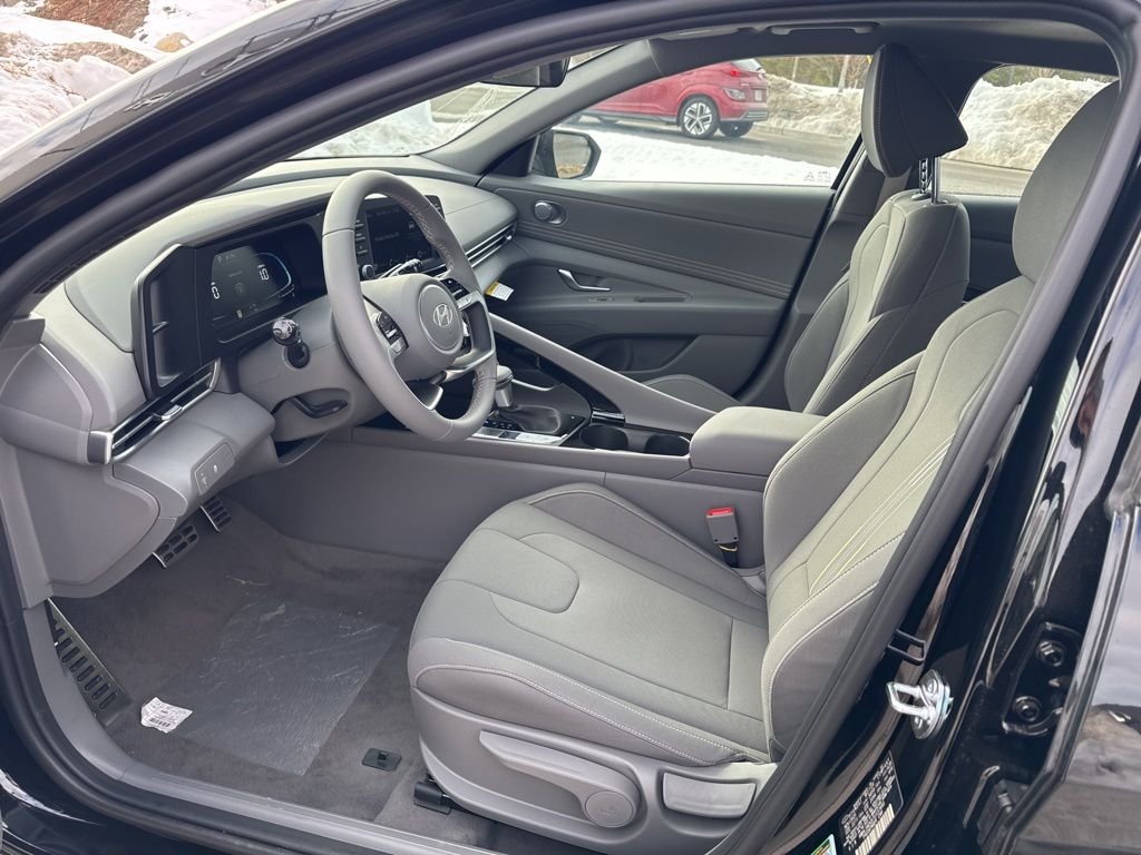New 2026 Black Hyundai SEL Sport image 12