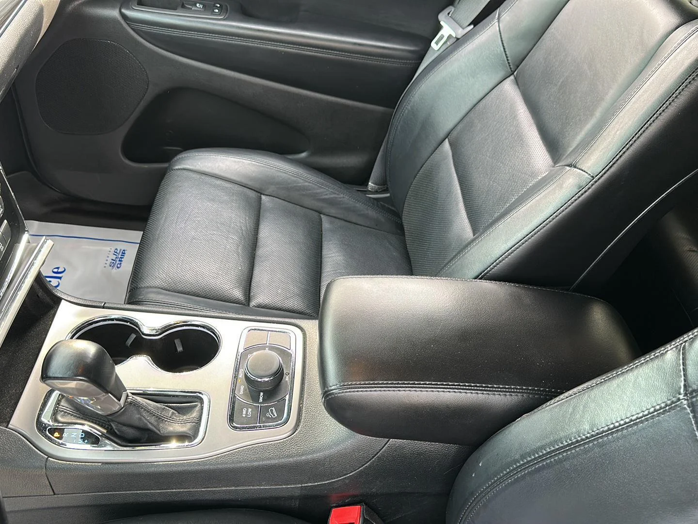 Certified Used 2021 Bright White Clearcoat Jeep Limited image 28