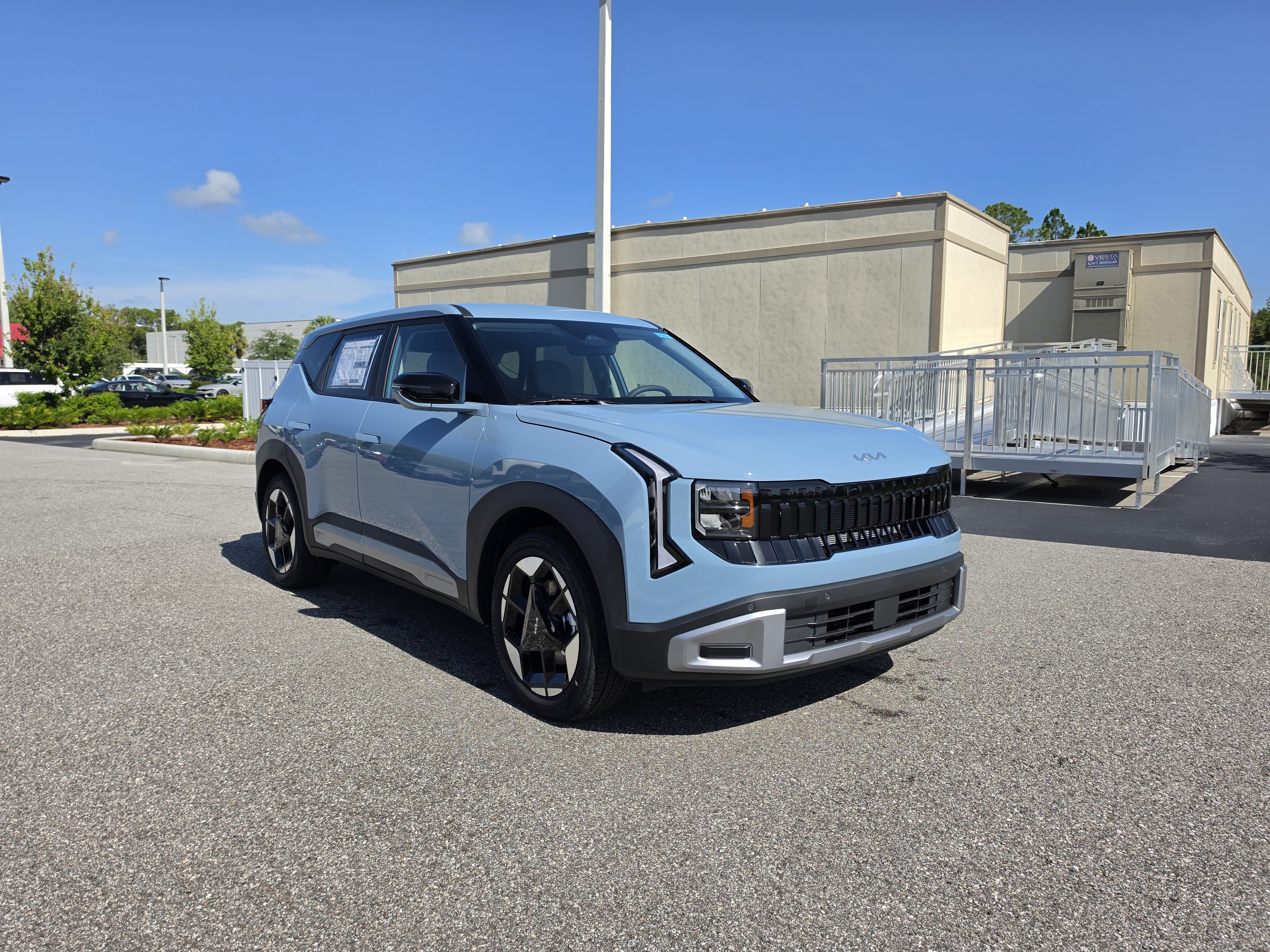 New 2027 Frost Blue Kia S image 2