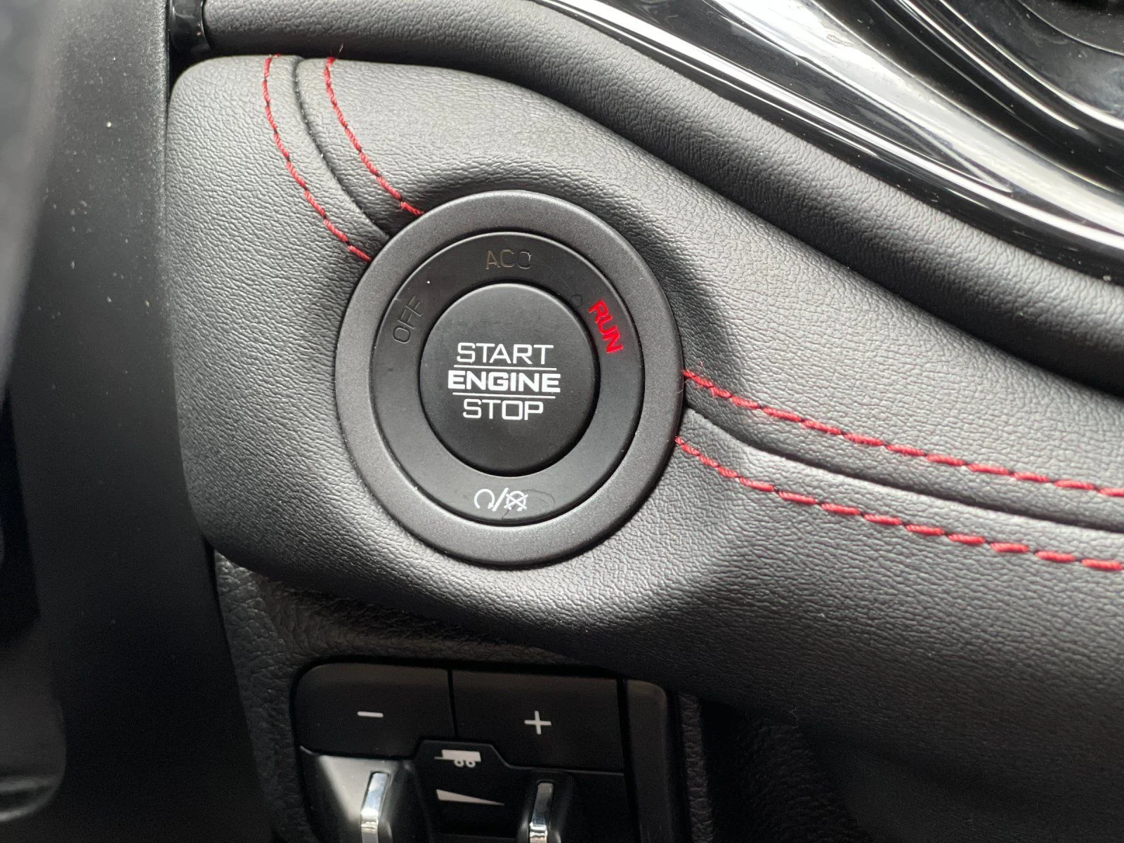 Used 2025 Gray Dodge R/T image 27