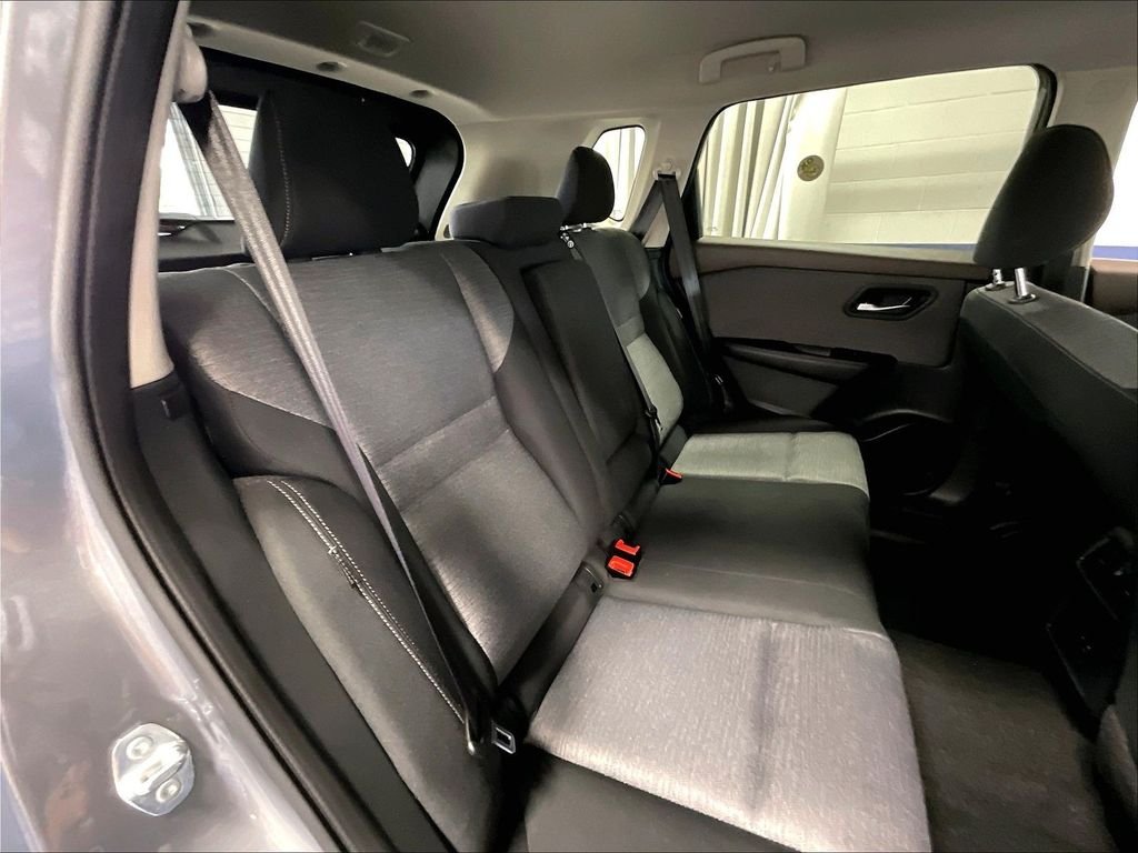 Used 2023 Gray Nissan SV image 15