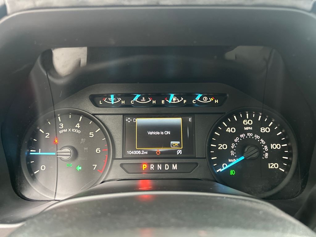 Used 2018 Blue Ford XL image 14
