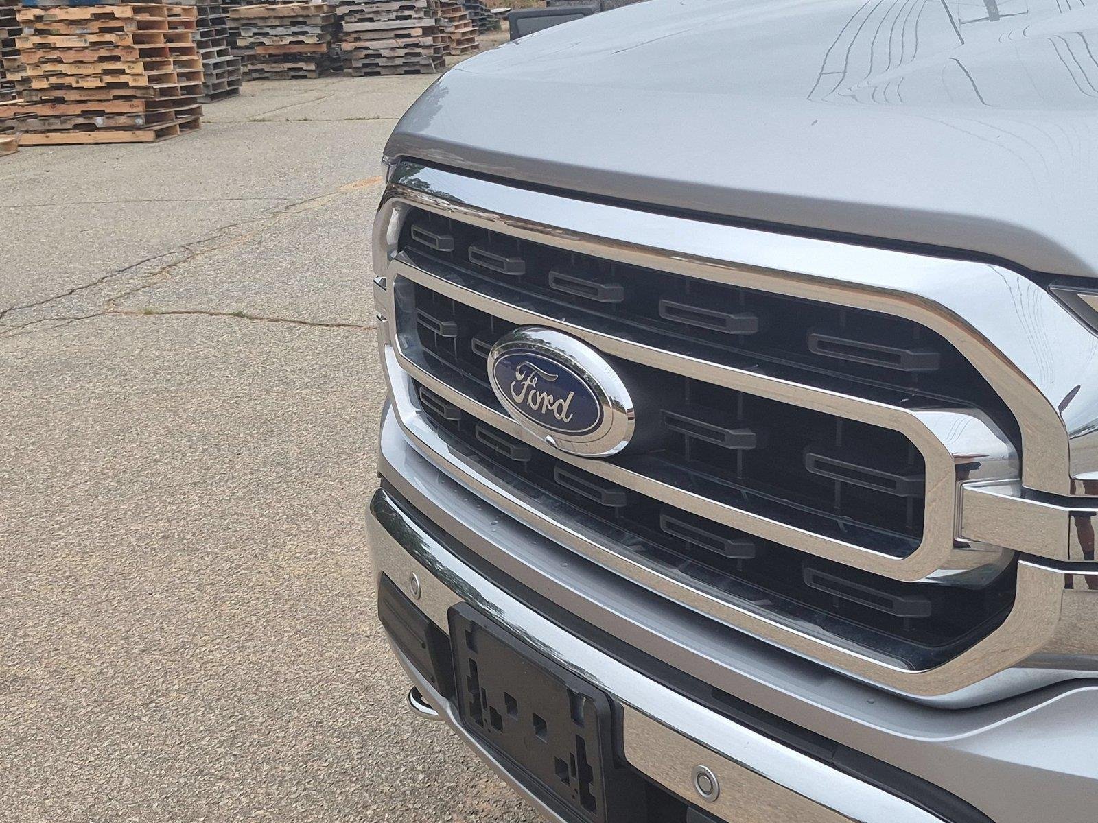 Used 2021 Iconic Silver Metallic Ford XLT image 12