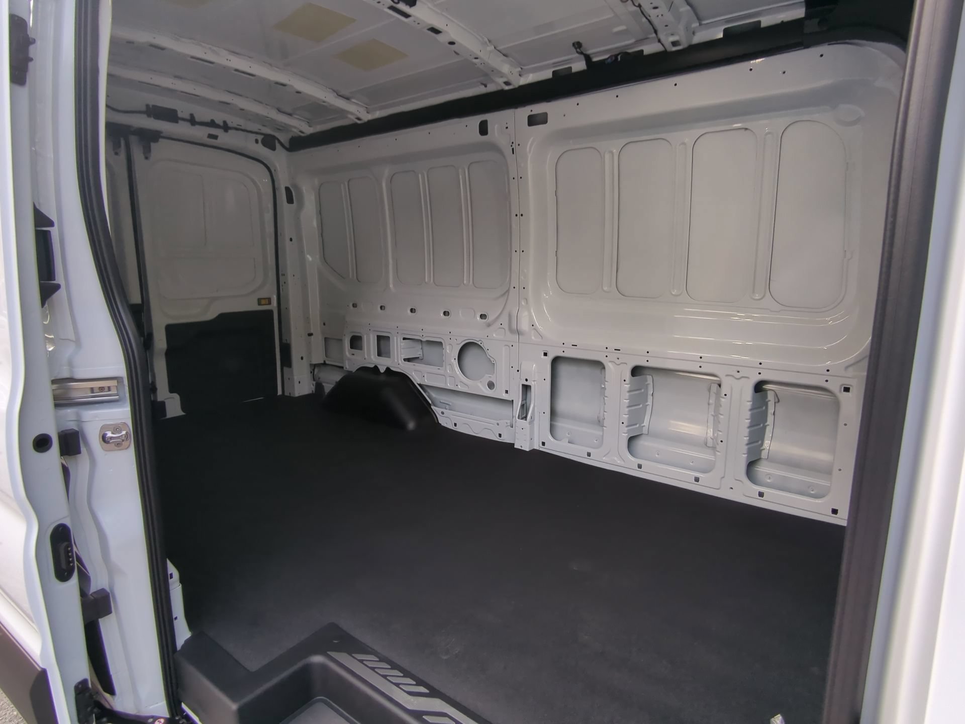New 2026 Oxford White Ford Cargo Van image 50
