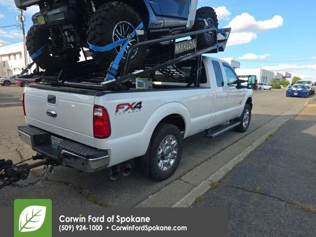 Used 2014 White Ford Lariat image 6