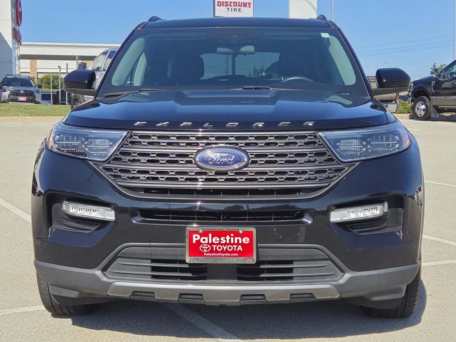 Used 2022 Black Ford XLT 4WD image 2