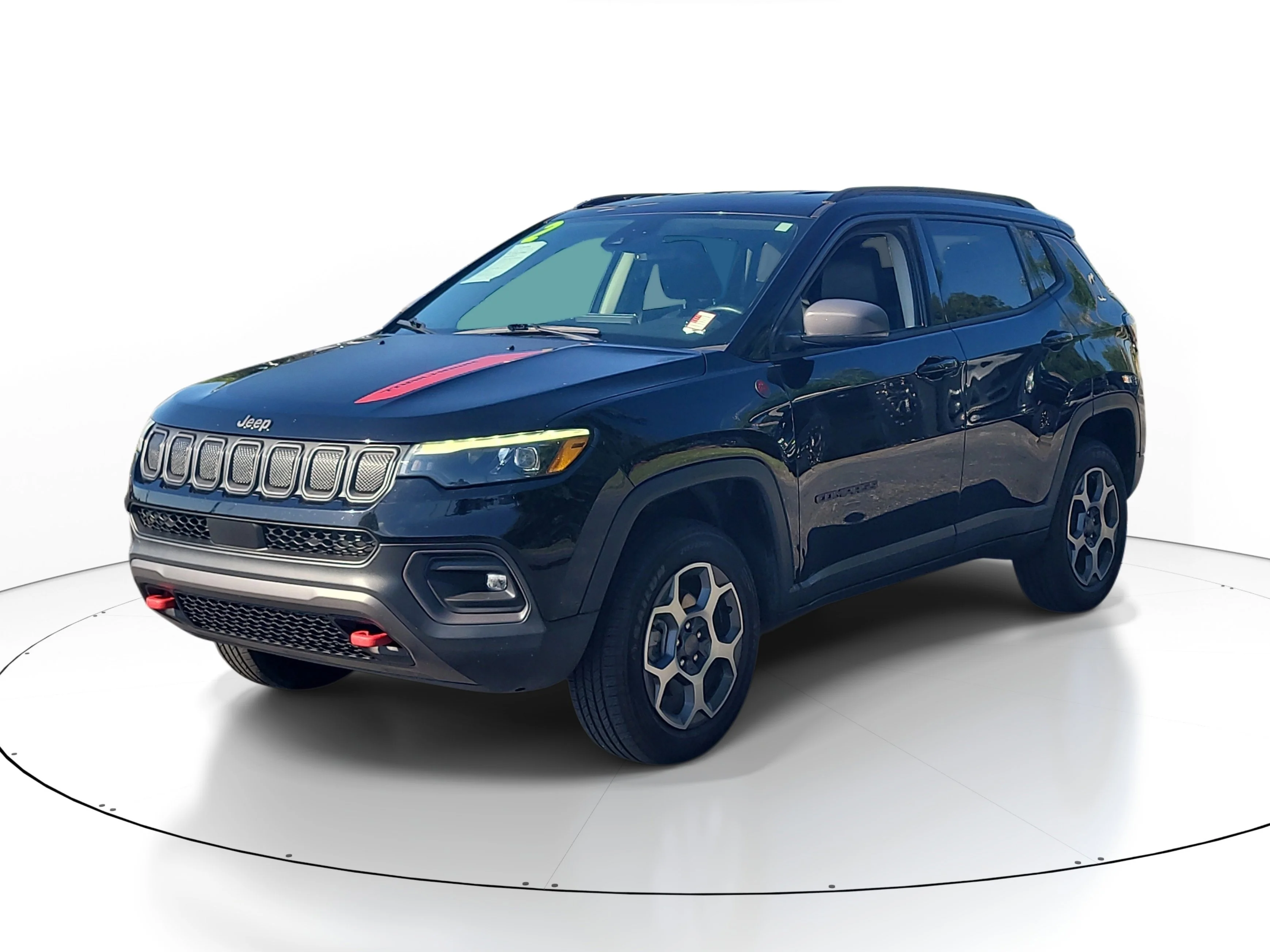 Used 2022 Diamond Black Crystal Pearlcoat Jeep Trailhawk image 3
