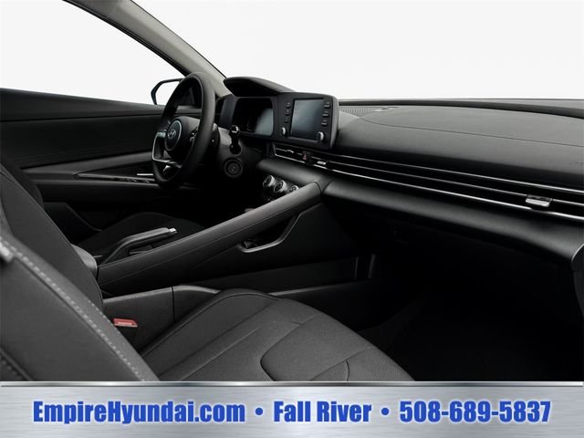 2025 Hyundai Elantra SE - Photo 15