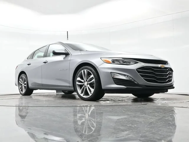 Used 2024 Sterling Gray Metallic Chevrolet 2LT image 23