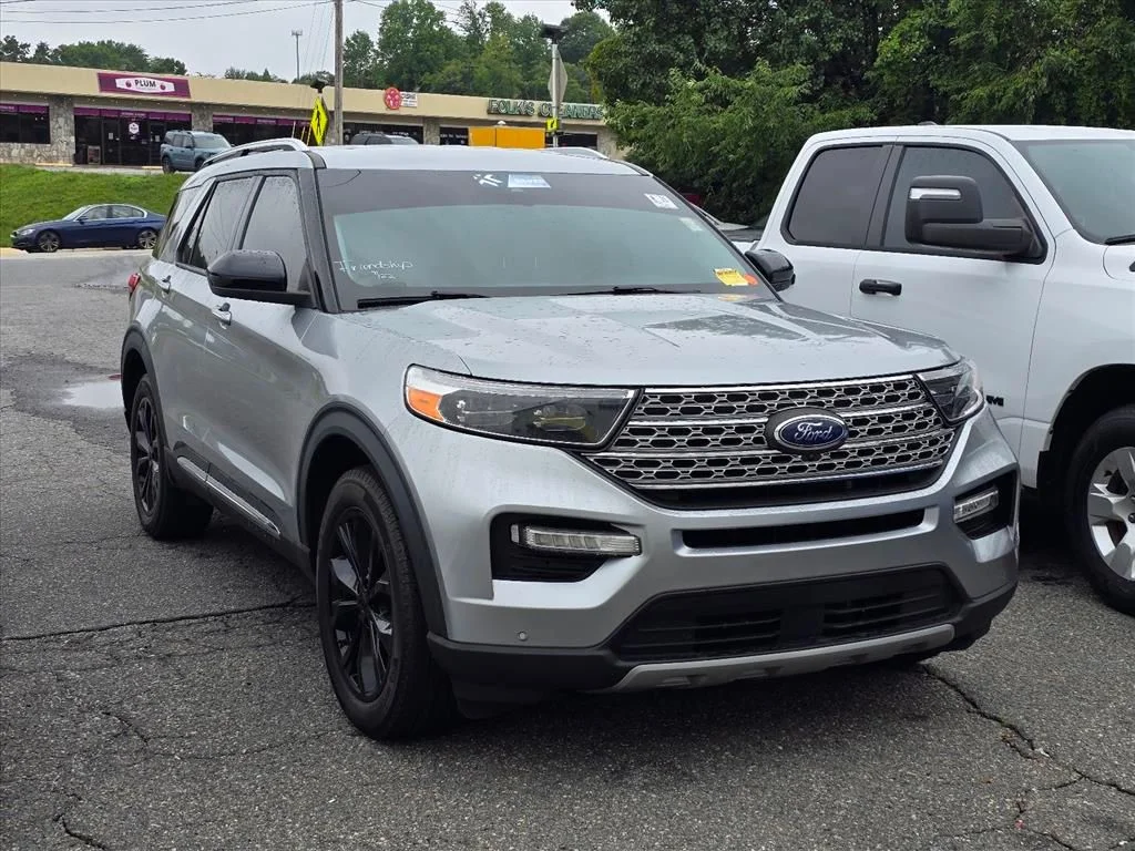 Used 2023 Silver Ford Limited image 9