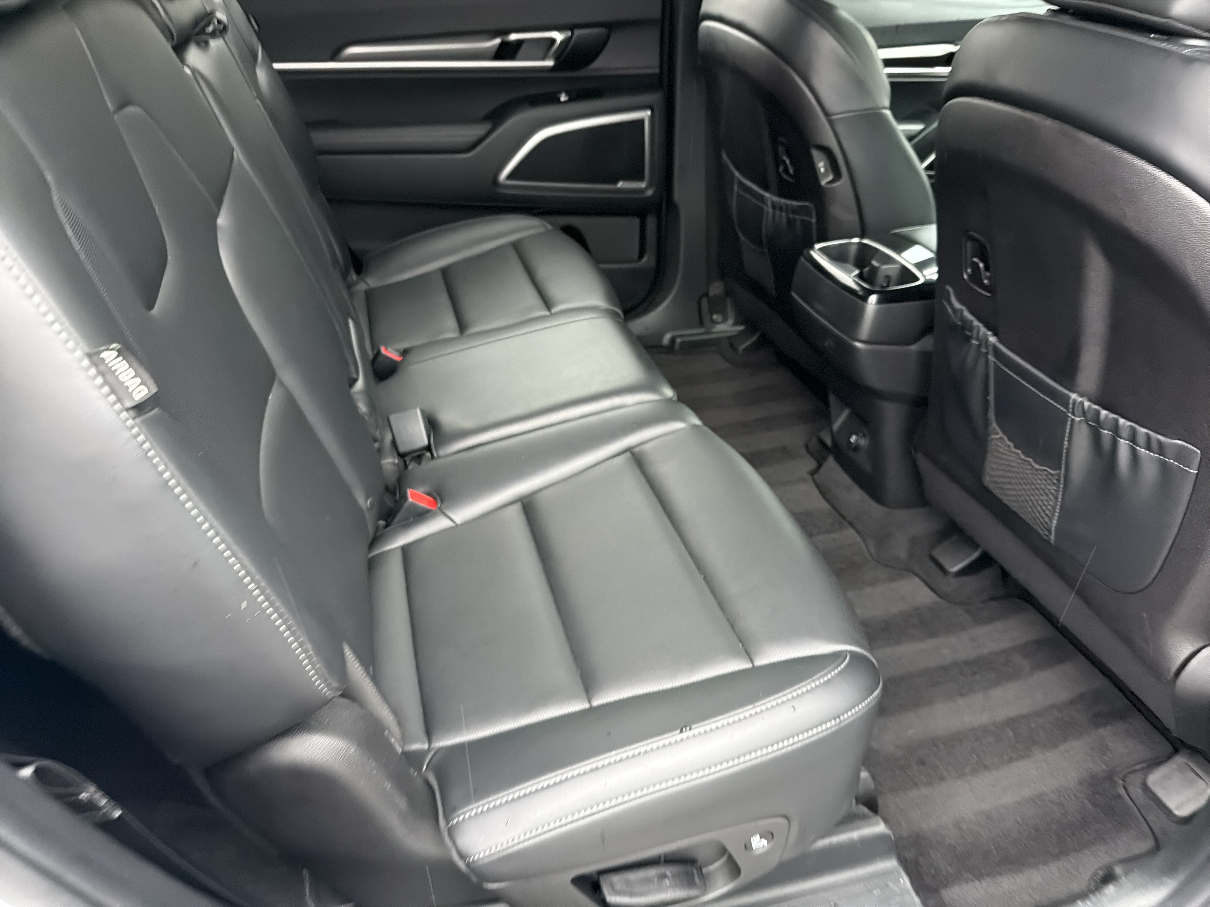 Used 2024 Glacial White Pearl Kia LX image 26