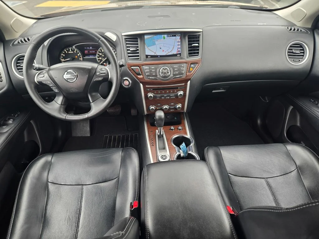 Used 2017 Sandstone Nissan Platinum image 13