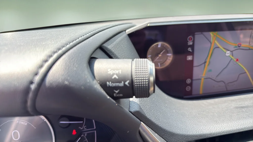 Certified Used 2020 White Lexus 300h image 21
