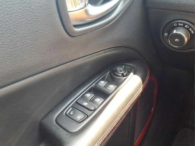 Used 2017 Gray Jeep Trailhawk image 28