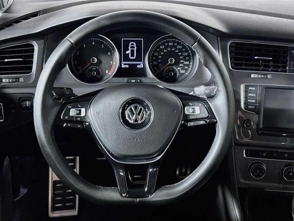 Used 2017 Blue Volkswagen TSI SE image 13