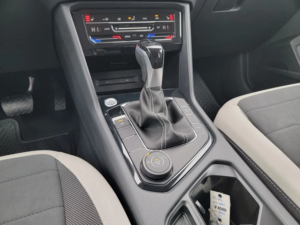 2026 Volkswagen Taos SE - Photo 35