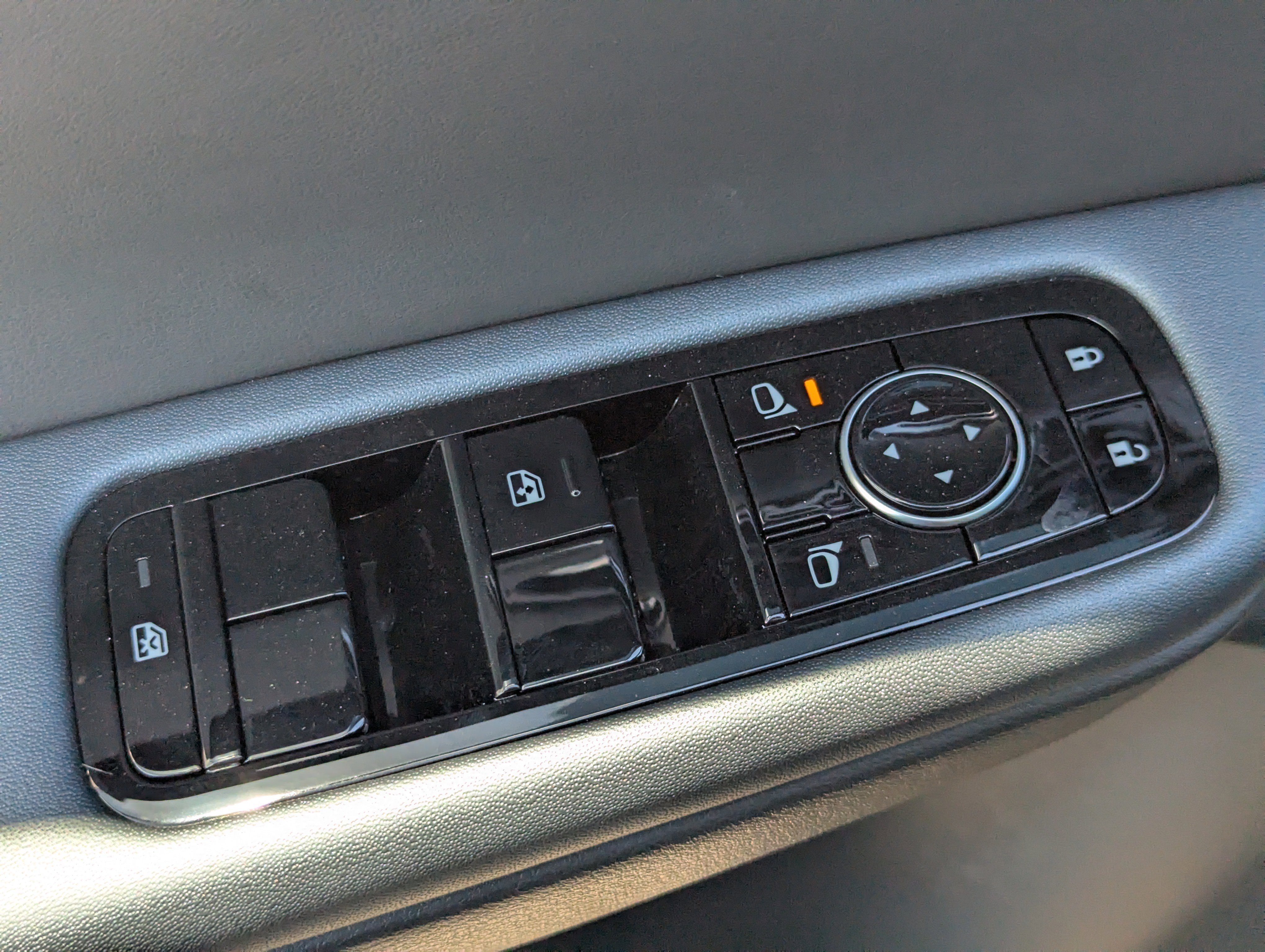 2026 Nissan LEAF Platinum+ - Photo 21