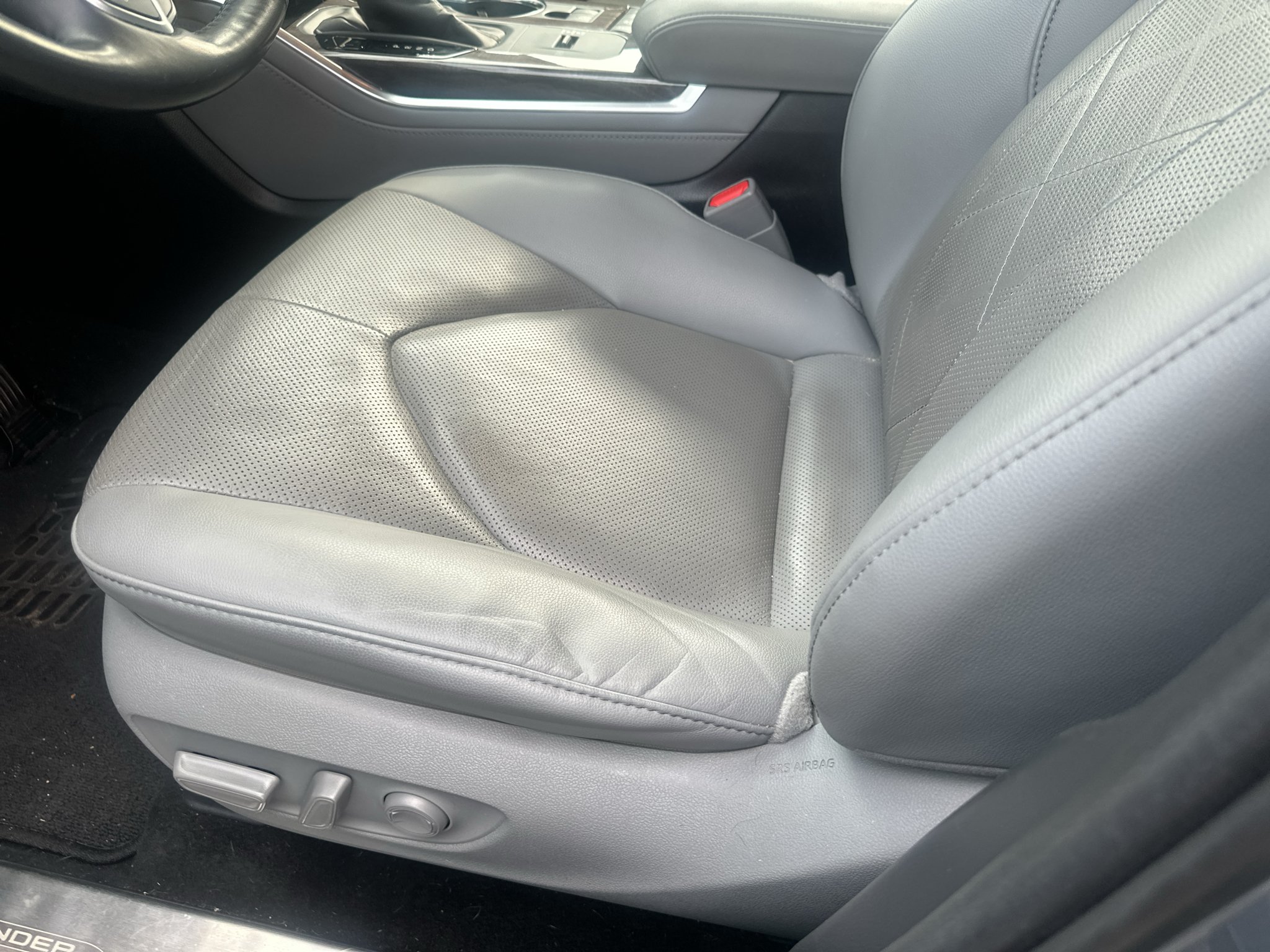 Used 2020 Moon Dust Toyota Hybrid Platinum image 3