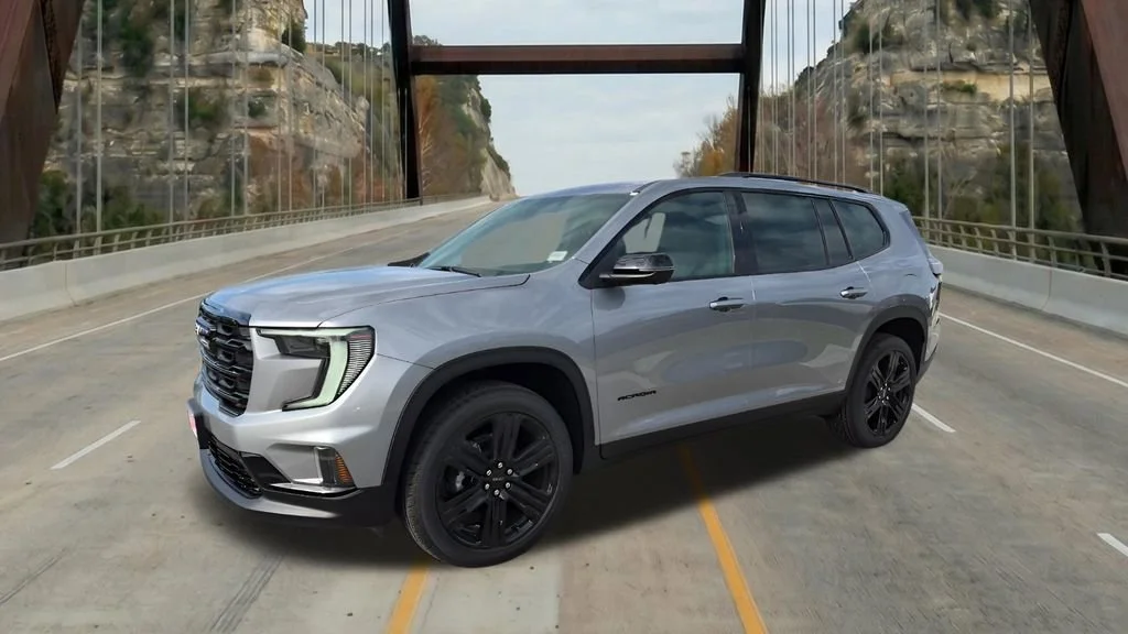 New 2026 Sterling Metallic GMC Elevation image 3
