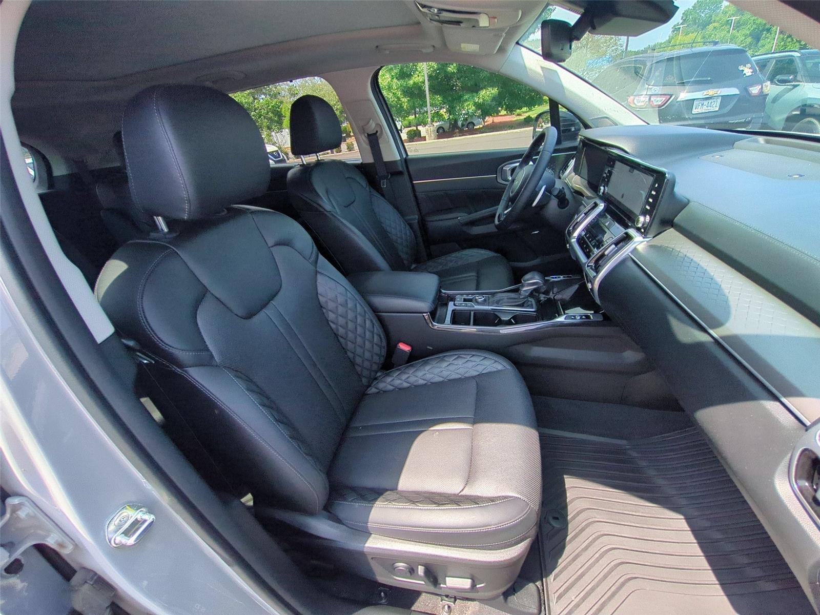 Used 2023 Wolf Gray Kia SX Prestige image 41