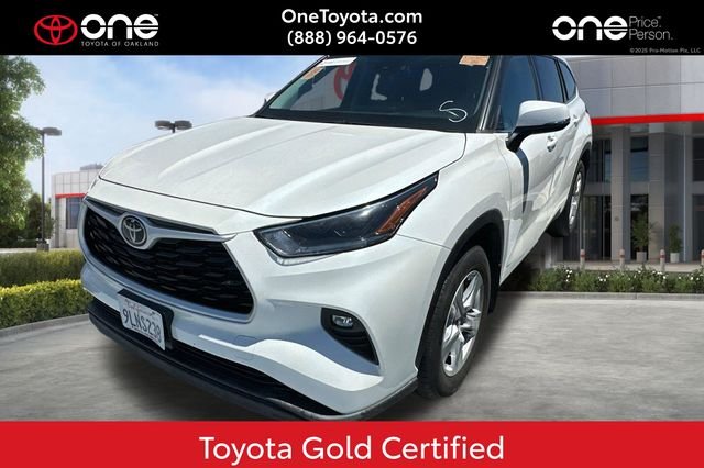 2021 Toyota Highlander LE