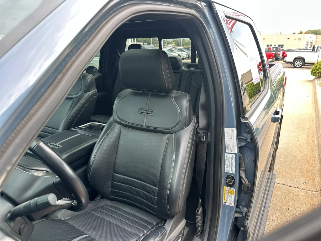 Used 2023 BLUE Ford Platinum image 33
