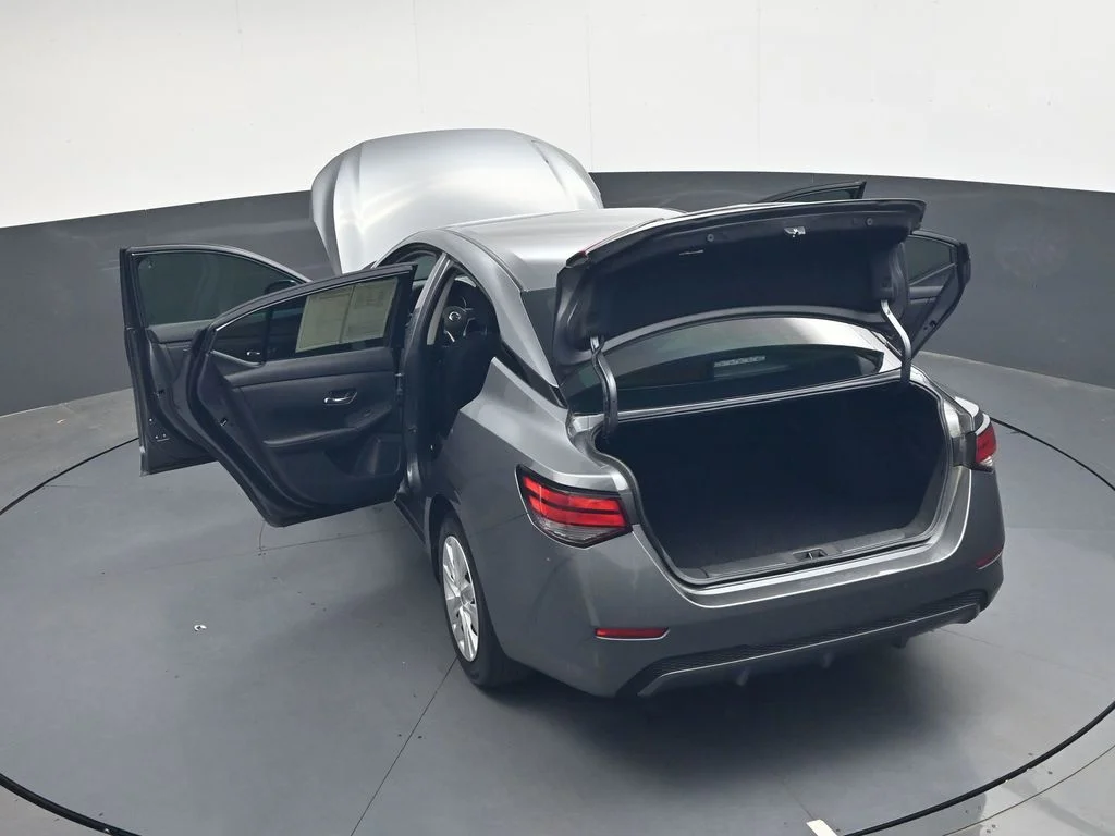 Used 2023 Gray Nissan S image 43