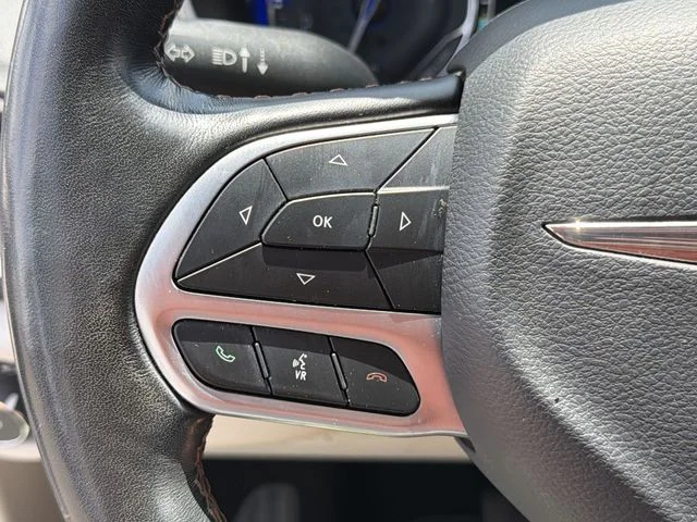 Used 2020 White Chrysler Touring image 28