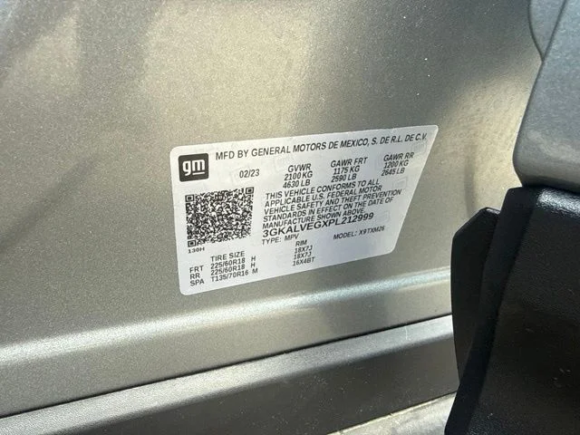 Used 2023 Silver GMC SLT image 8