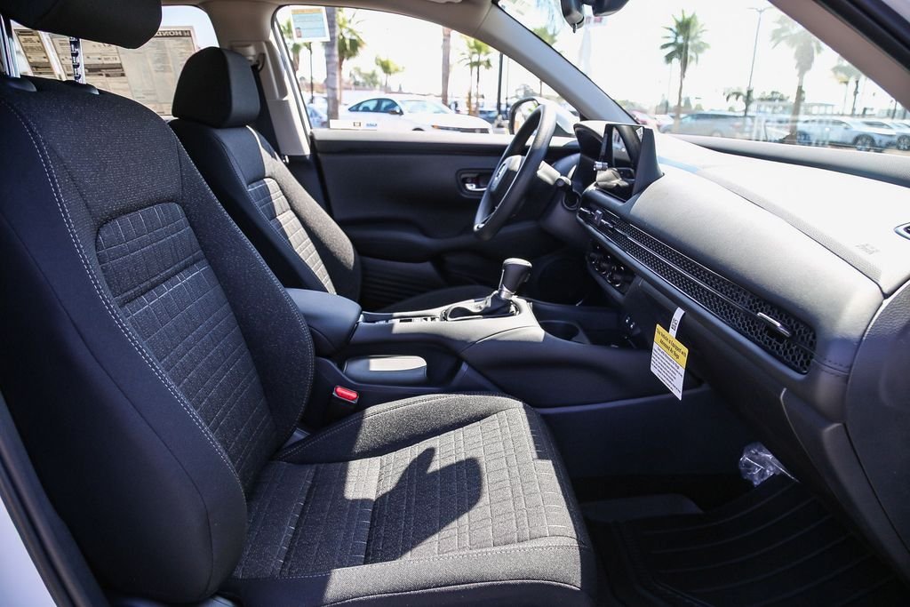 New 2027 Platinum White Pearl Honda LX image 20