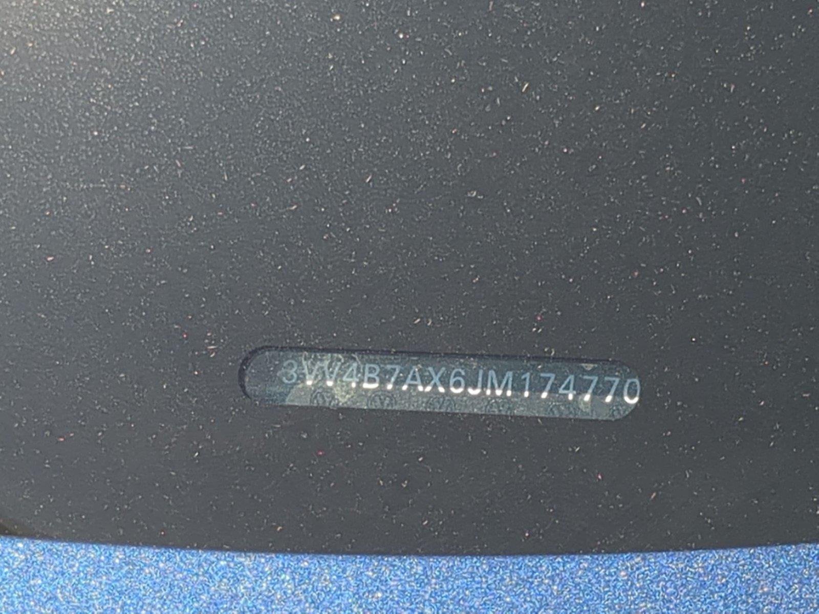 Used 2018 BLUE VOLKSWAGEN  image 25